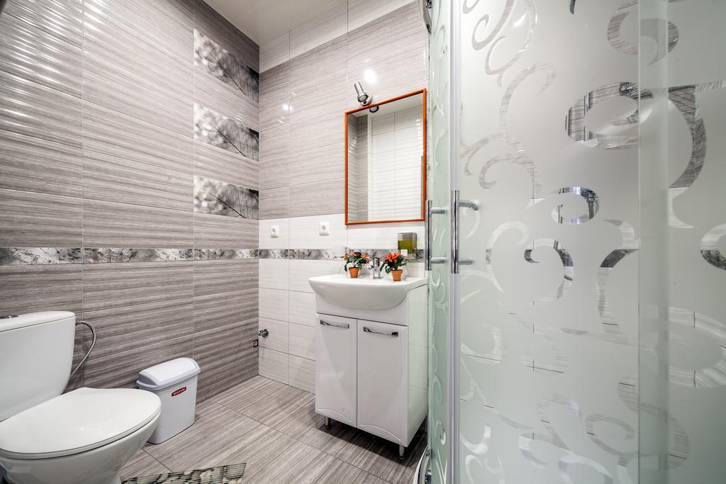 Modern 2Br Apartment In Central Lemberg Exterior foto