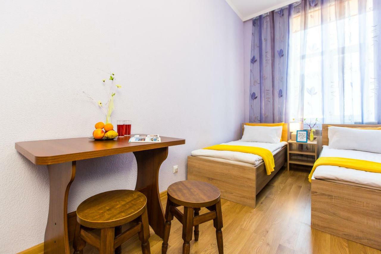 Modern 2Br Apartment In Central Lemberg Exterior foto